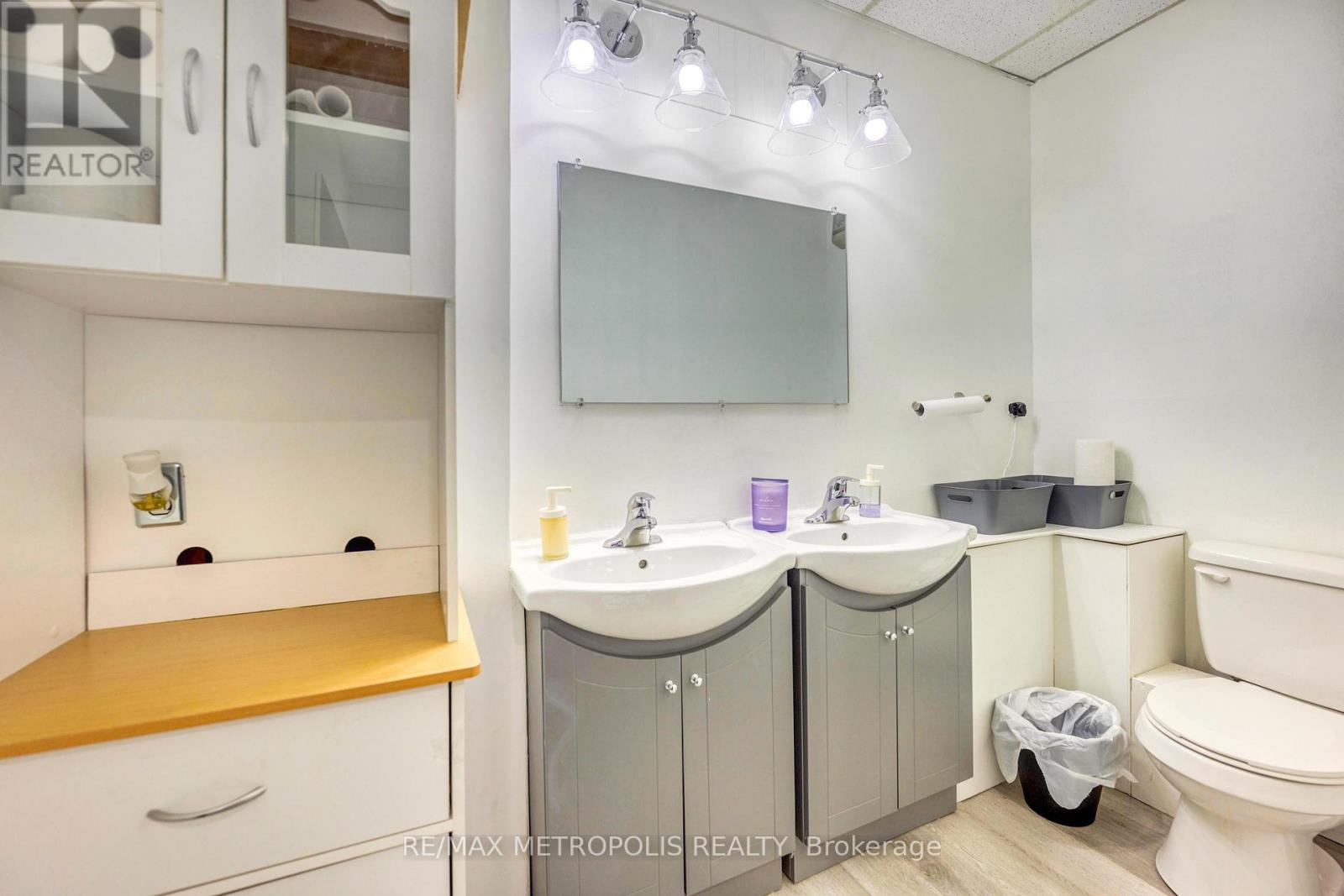 142 Kendall Street Property Photo 8