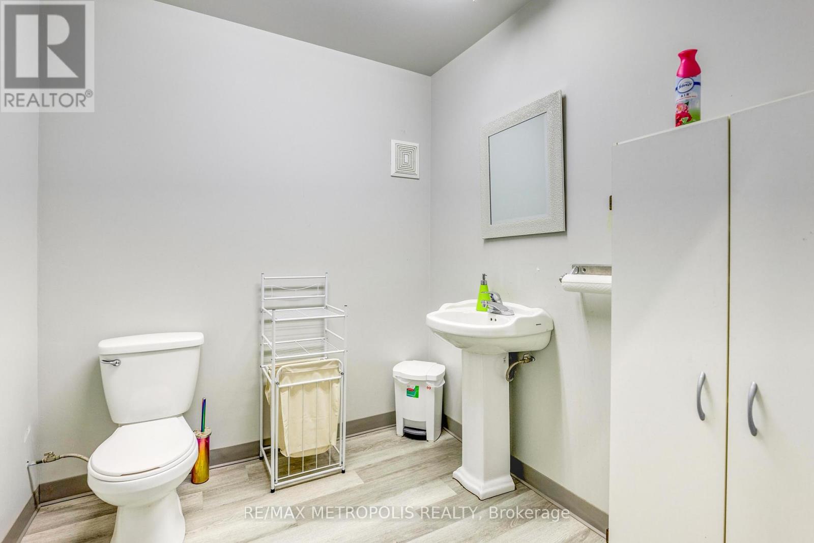 142 Kendall Street Property Photo 23