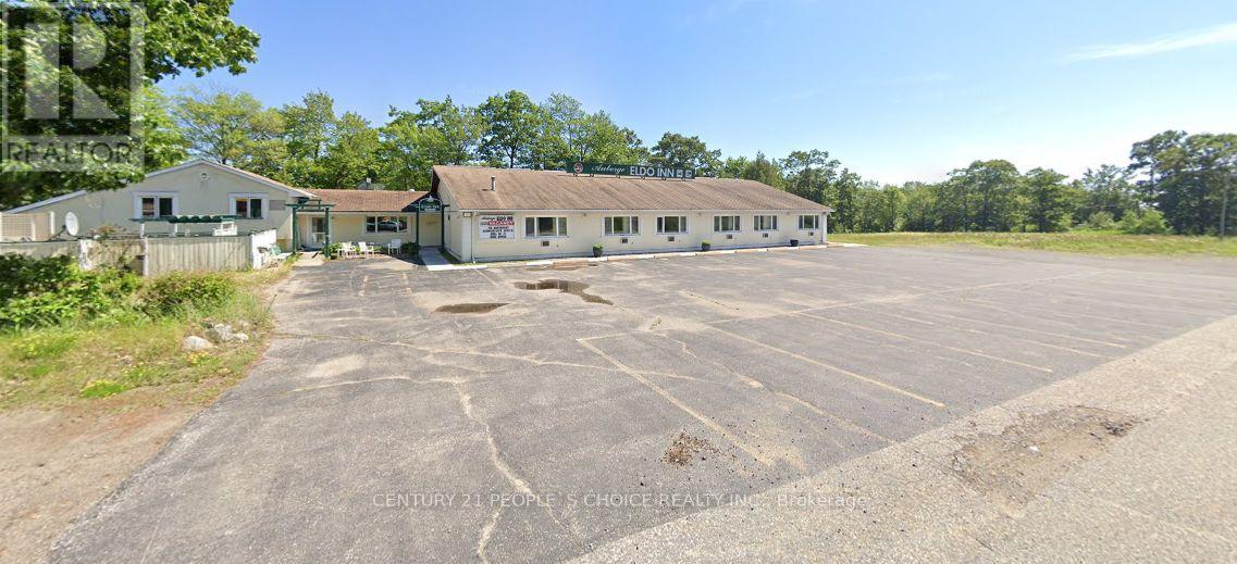 3 White Drive Property Photo 2