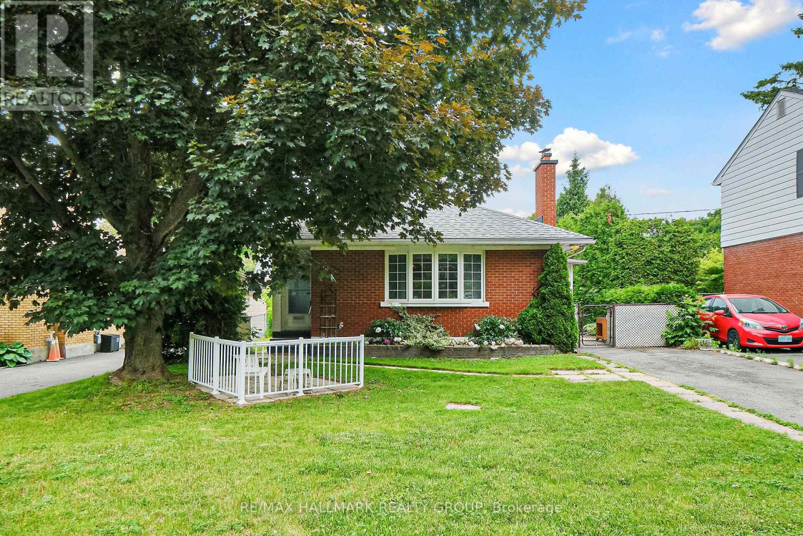 151 FANSHAW AVENUE Property Photo 1