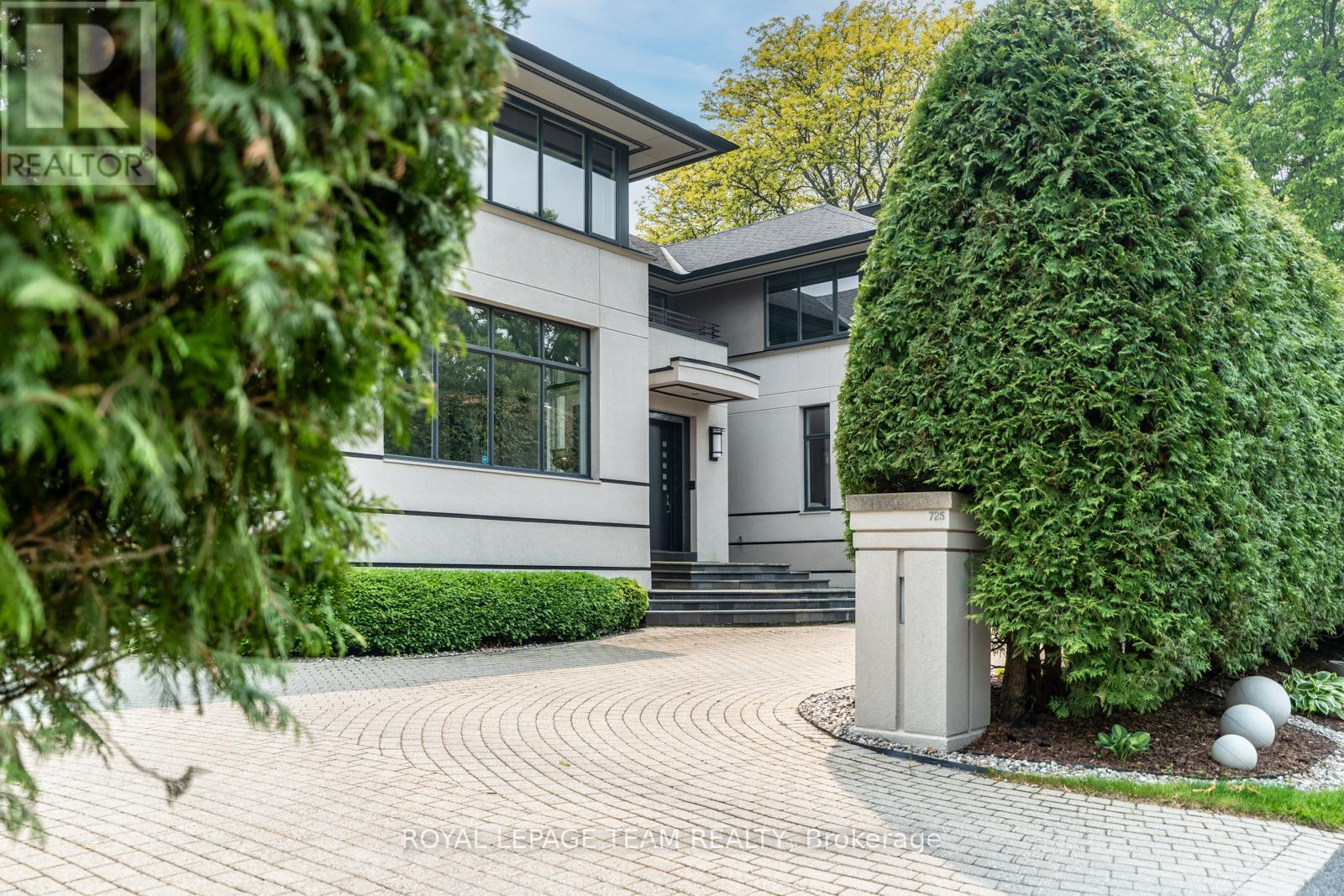 725 MANOR AVENUE Property Image
