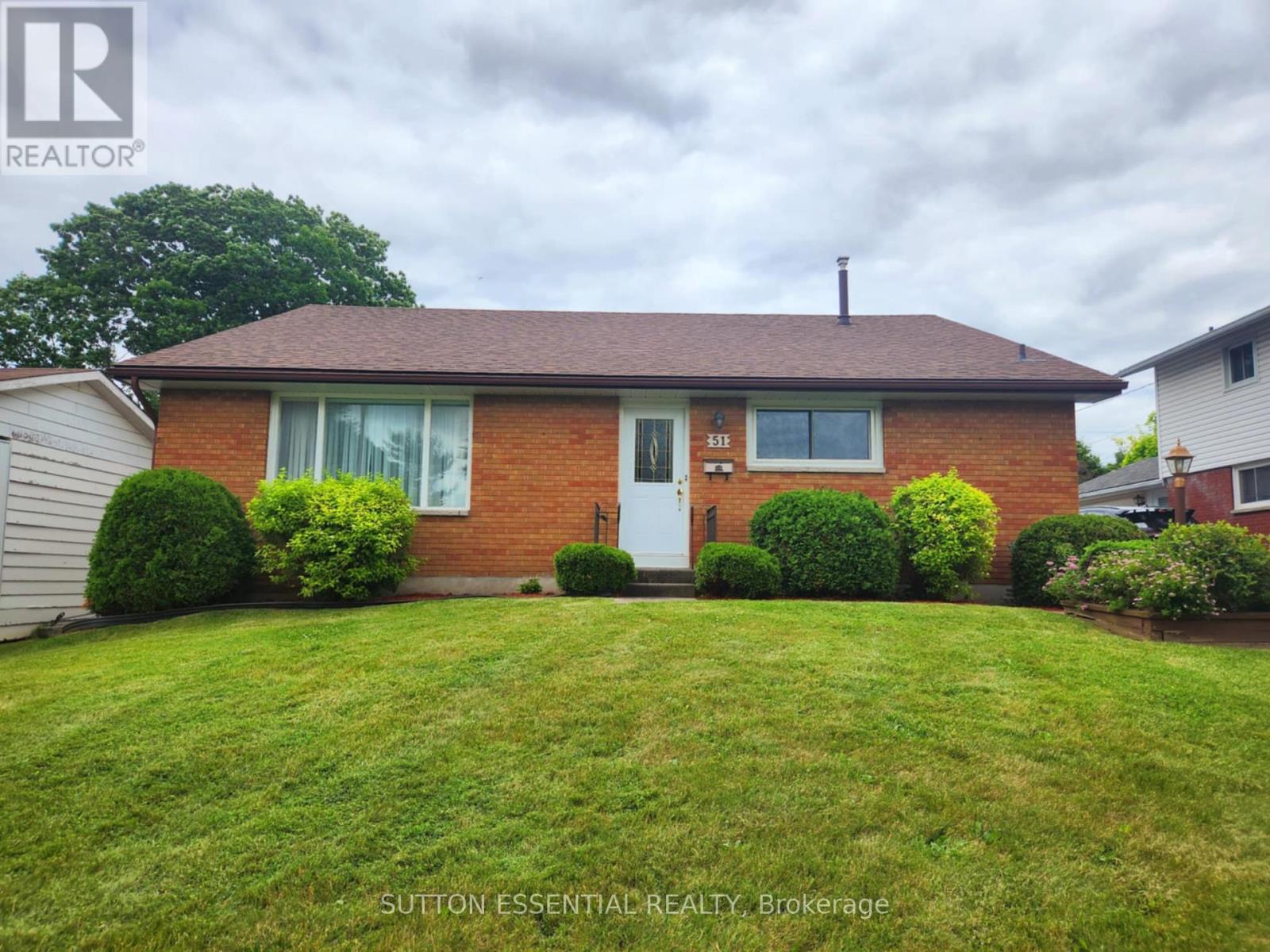 51 Manor Drive Property Photo 1