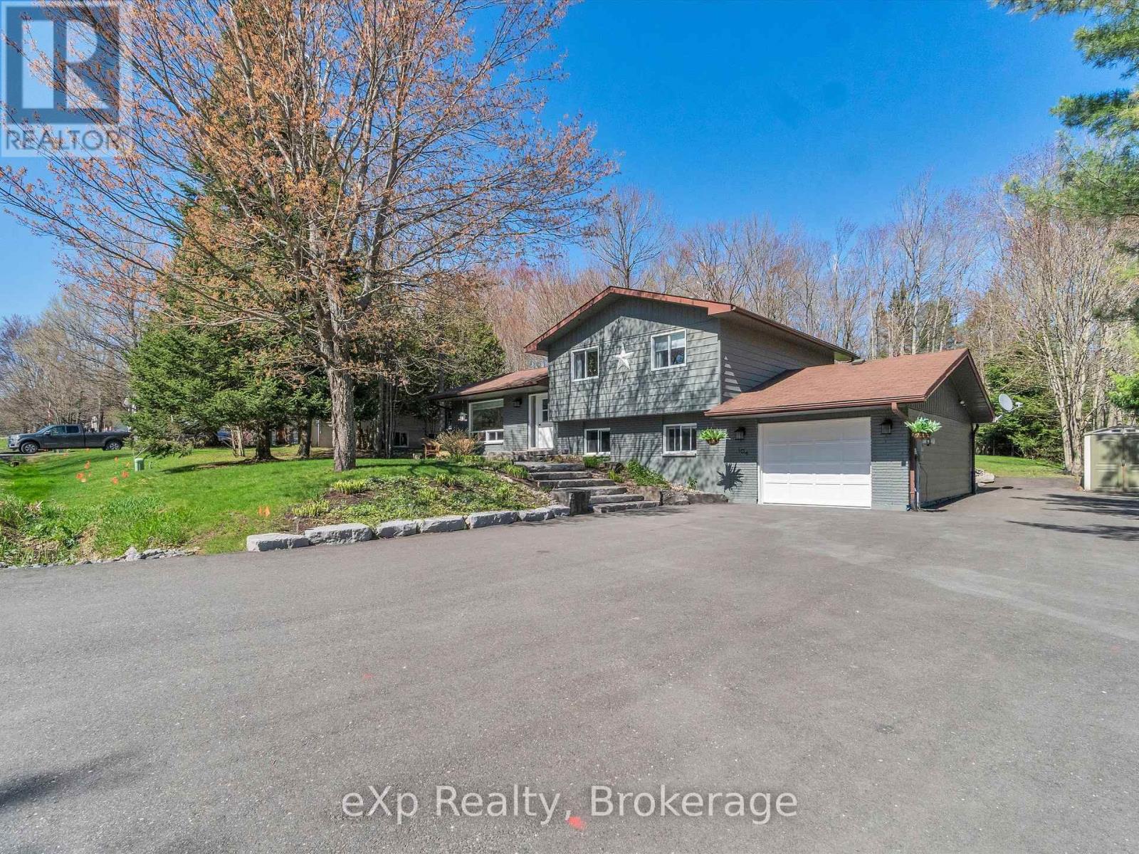 104 Meadow Heights Drive Property Photo 1