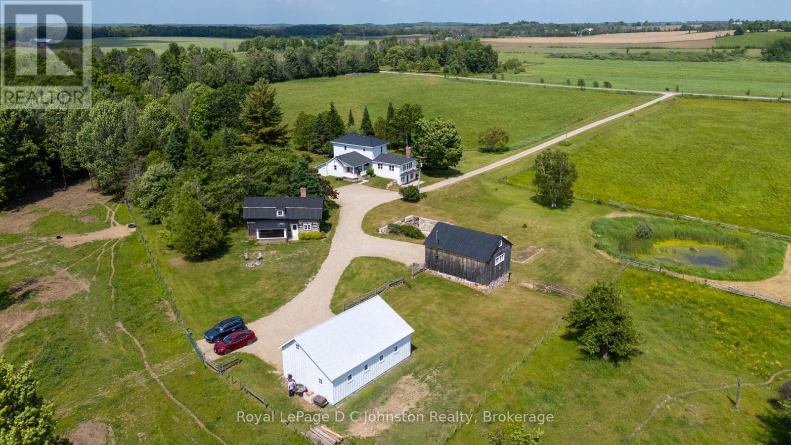 1565 B LINE Property Photo 1