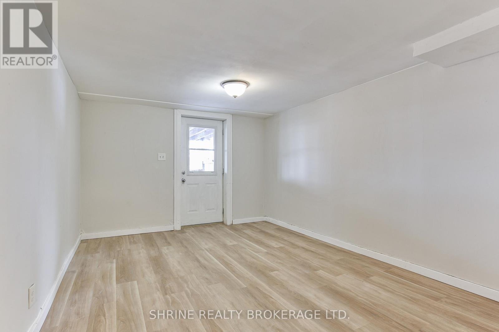 1 - 13 STERLING STREET Property Photo 1