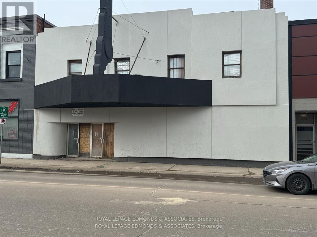 193 Pembroke Street W Property Photo 6