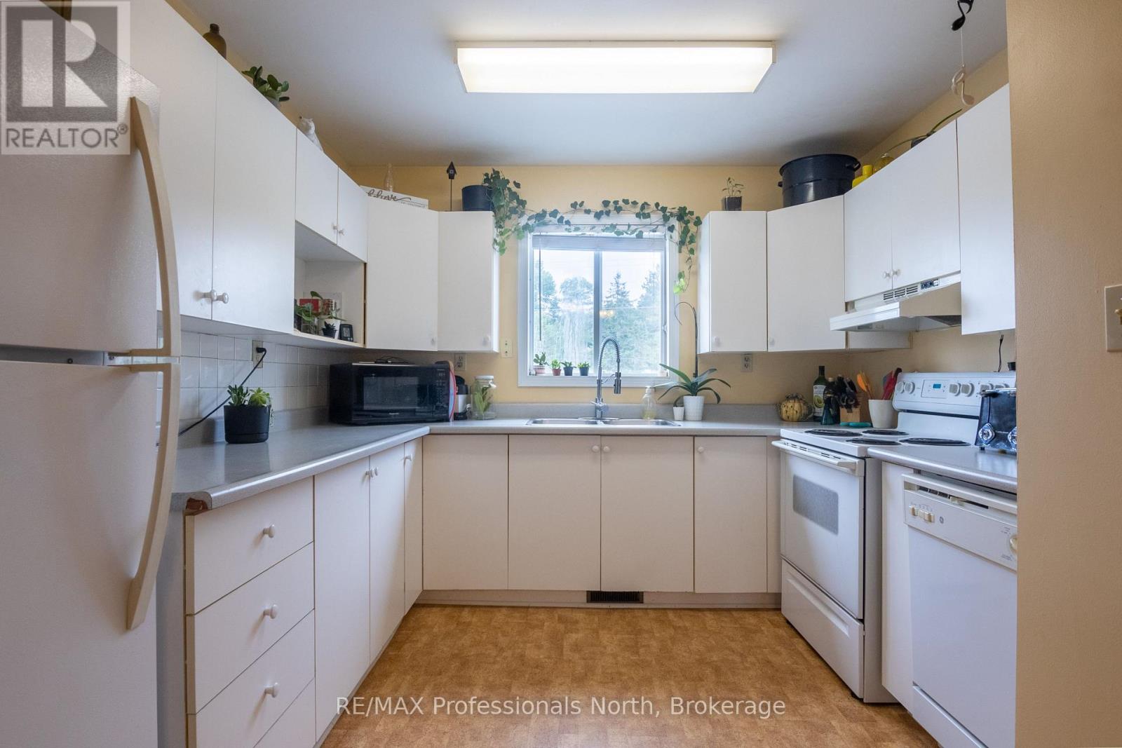 170 Bobcaygeon Road Property Photo 35