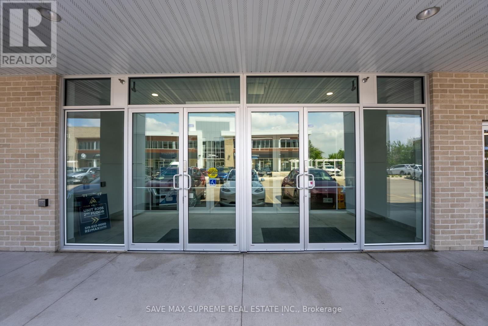 G218 - 450 Hespeler Road Property Photo 7