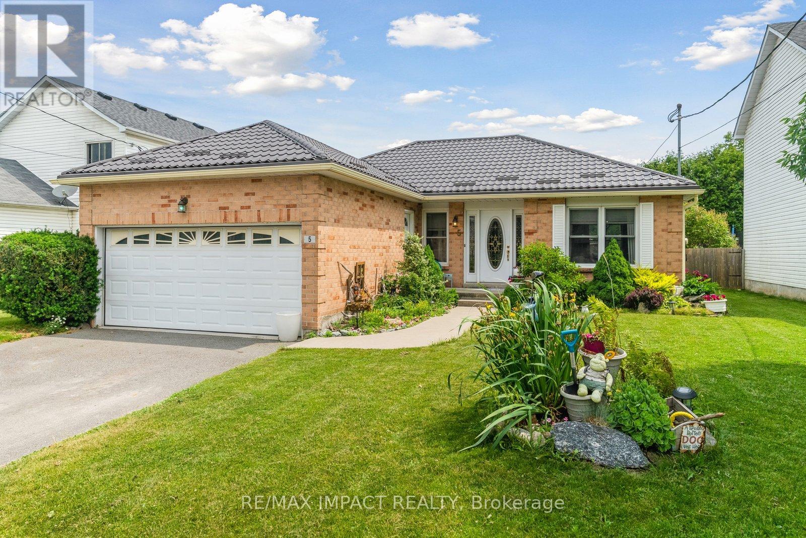 5 Spruce Street Property Photo 1