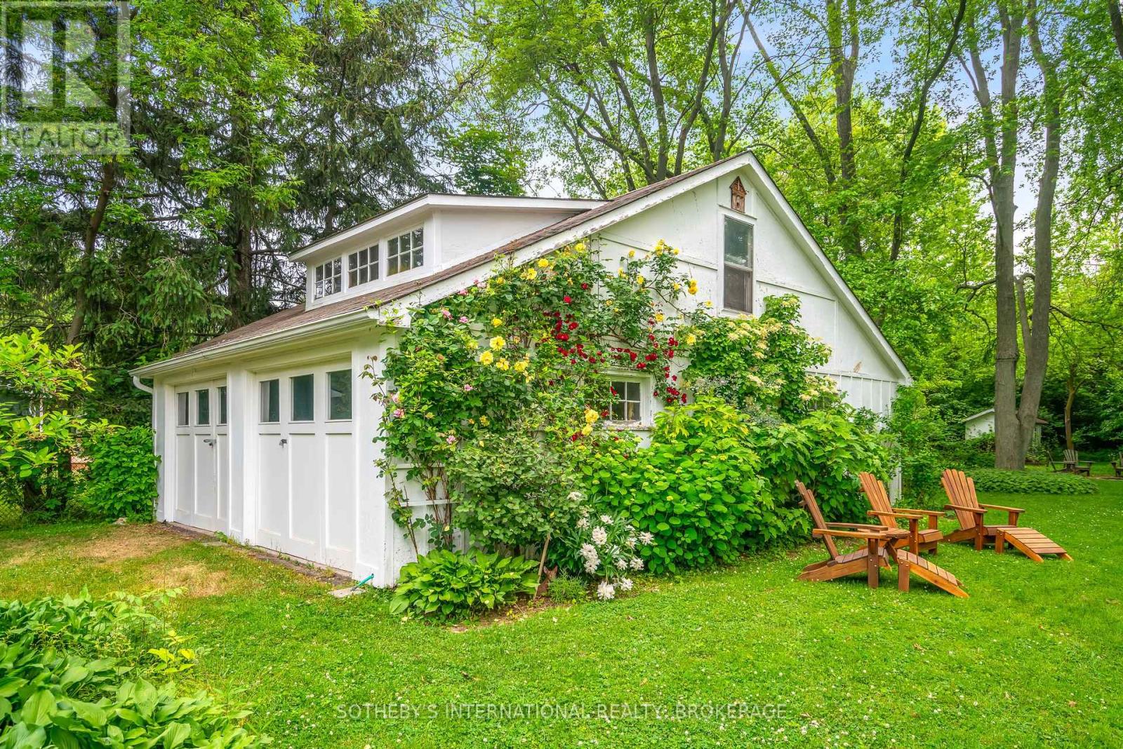 624 Rye Street Property Photo 7