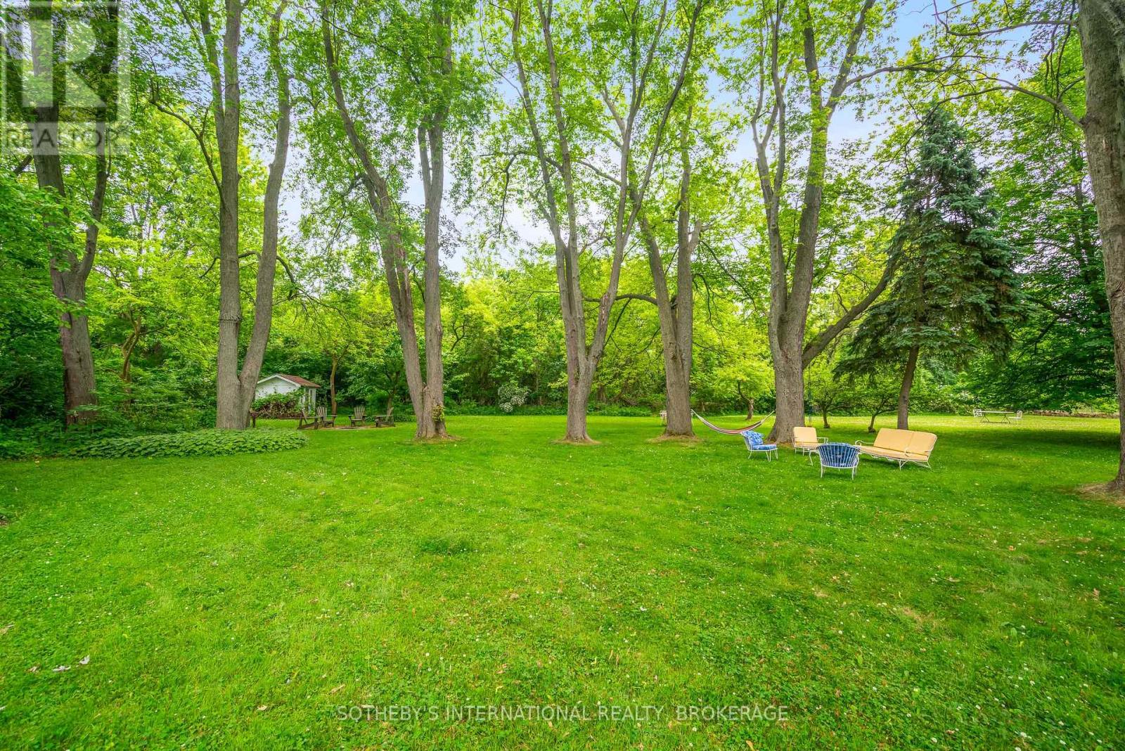 624 Rye Street Property Photo 10