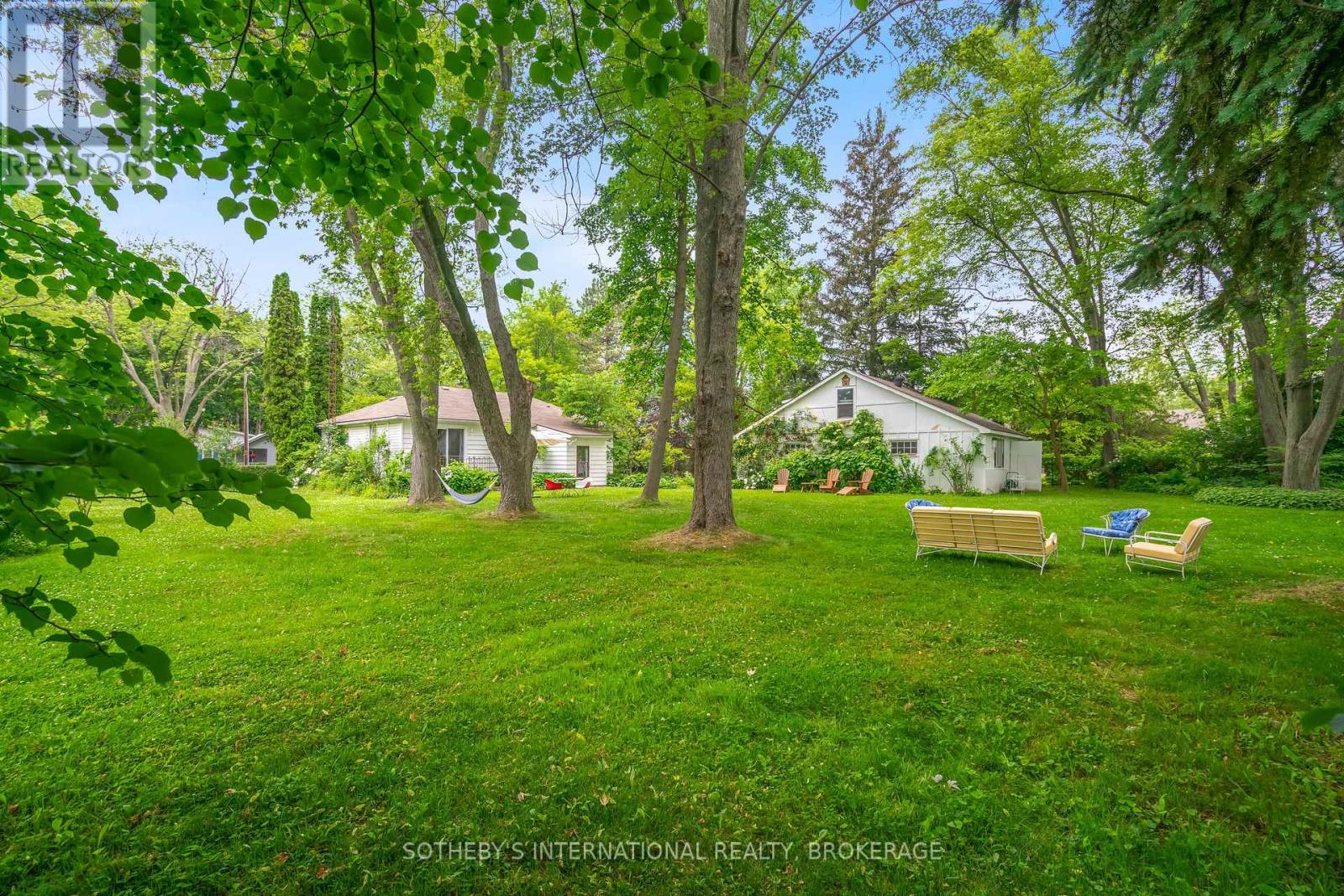 624 Rye Street Property Photo 14