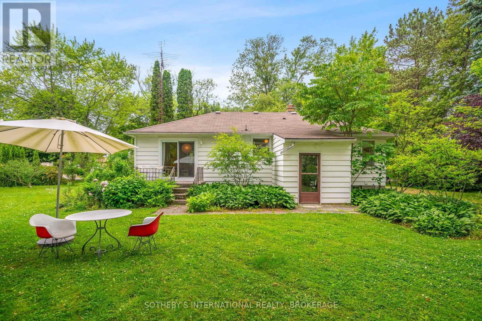 624 Rye Street Property Photo 17