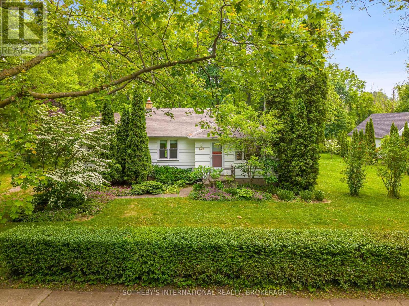 624 Rye Street Property Photo 18