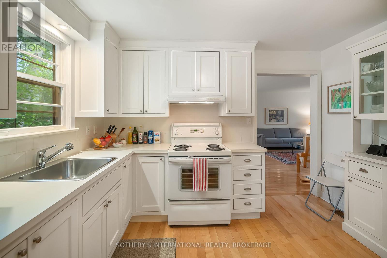 624 Rye Street Property Photo 28