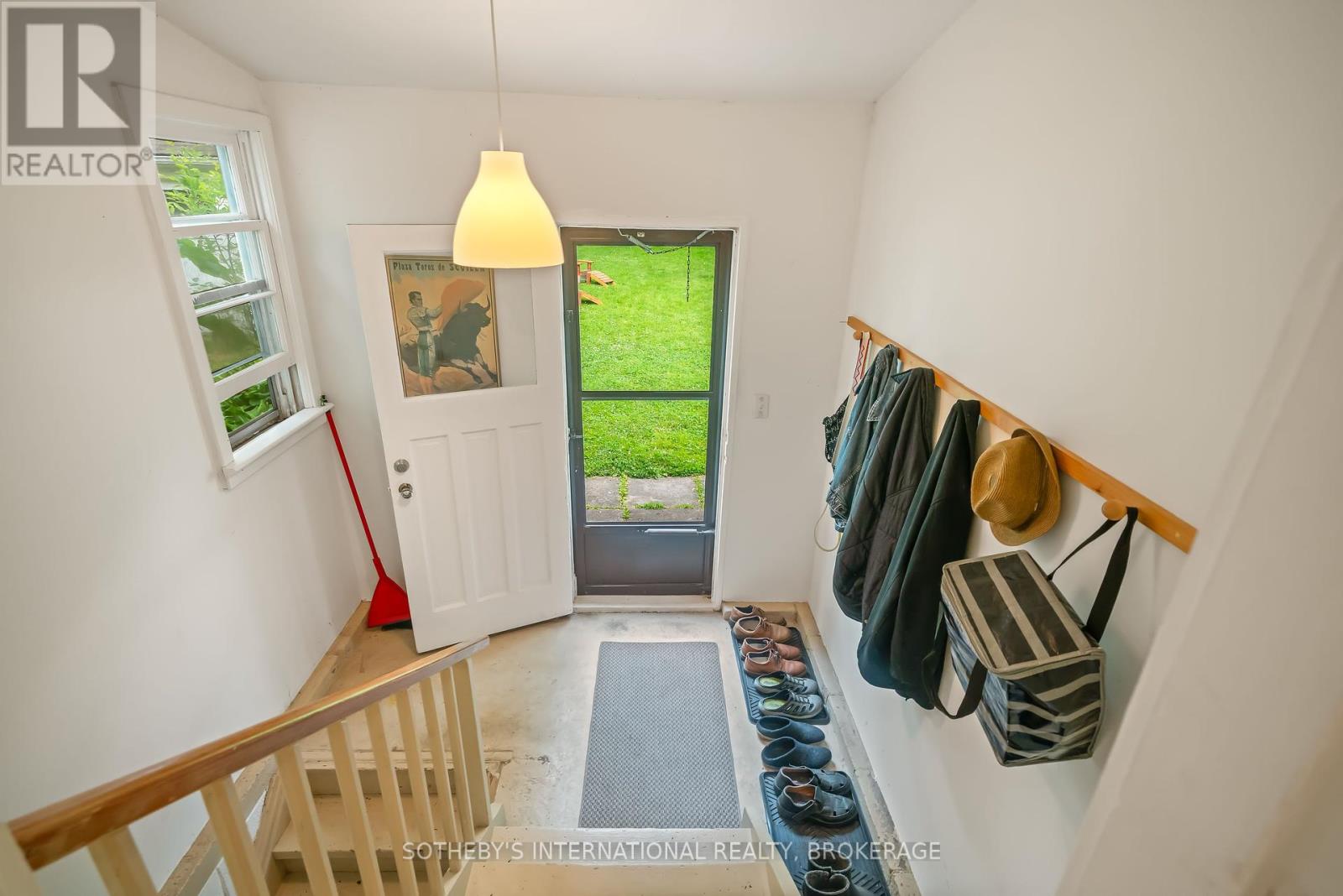 624 Rye Street Property Photo 37