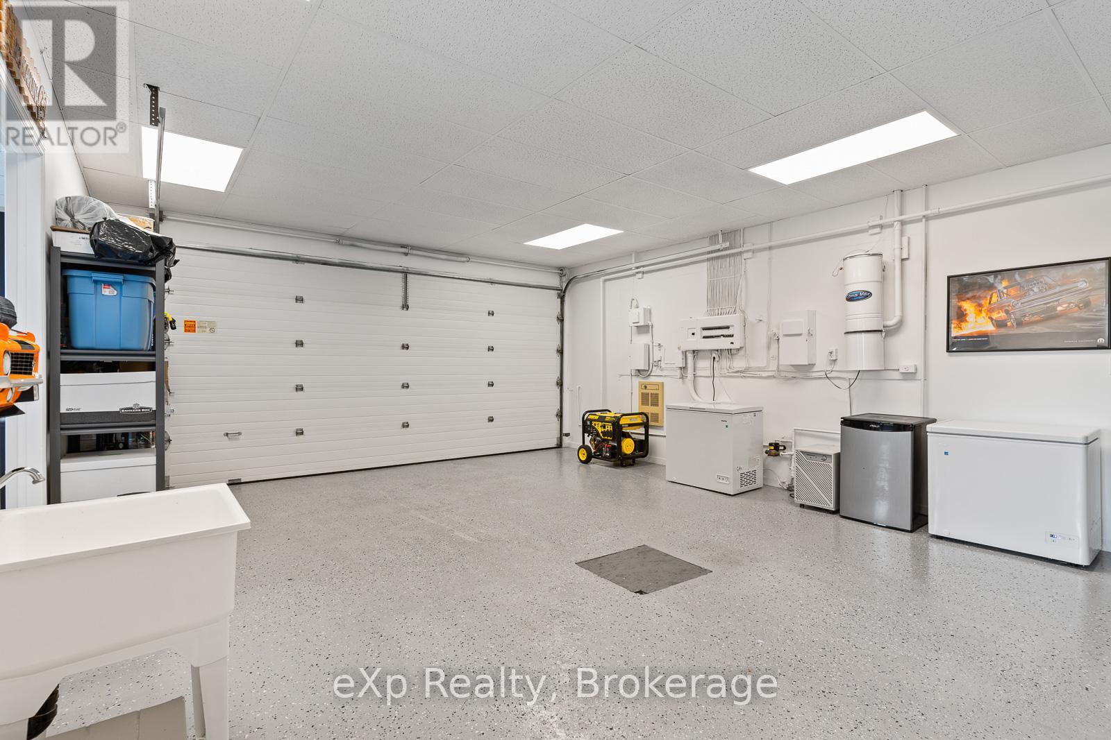 900 Berford Street Property Photo 27