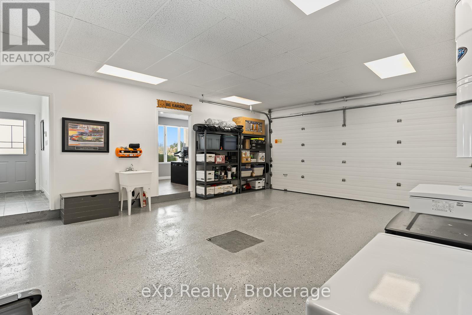 900 Berford Street Property Photo 28