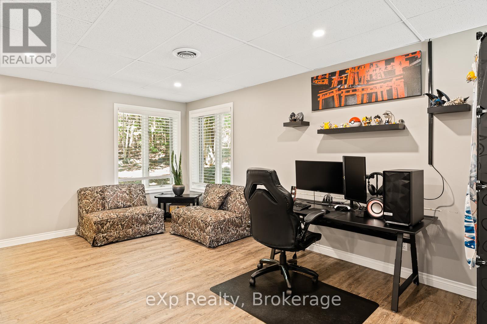 900 Berford Street Property Photo 36