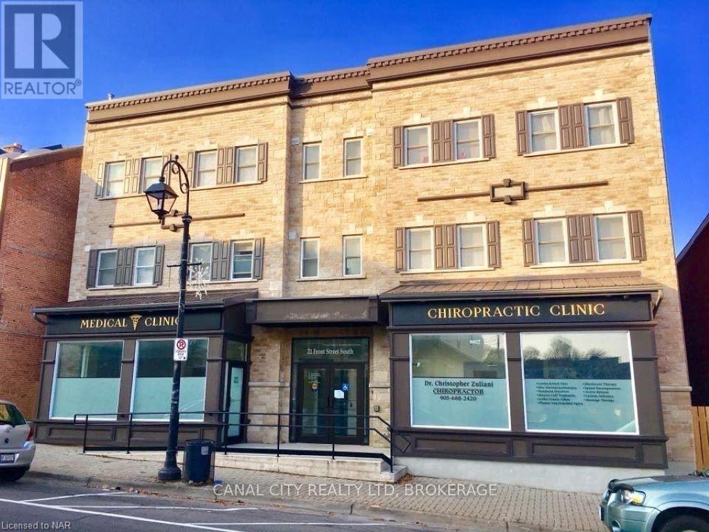 202 - 21 FRONT STREET S Property Photo 1