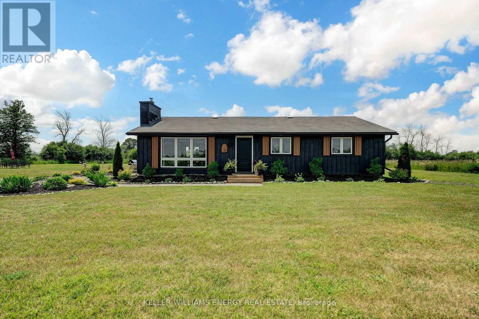 19893 LOYALIST PARKWAY Property Photo 1