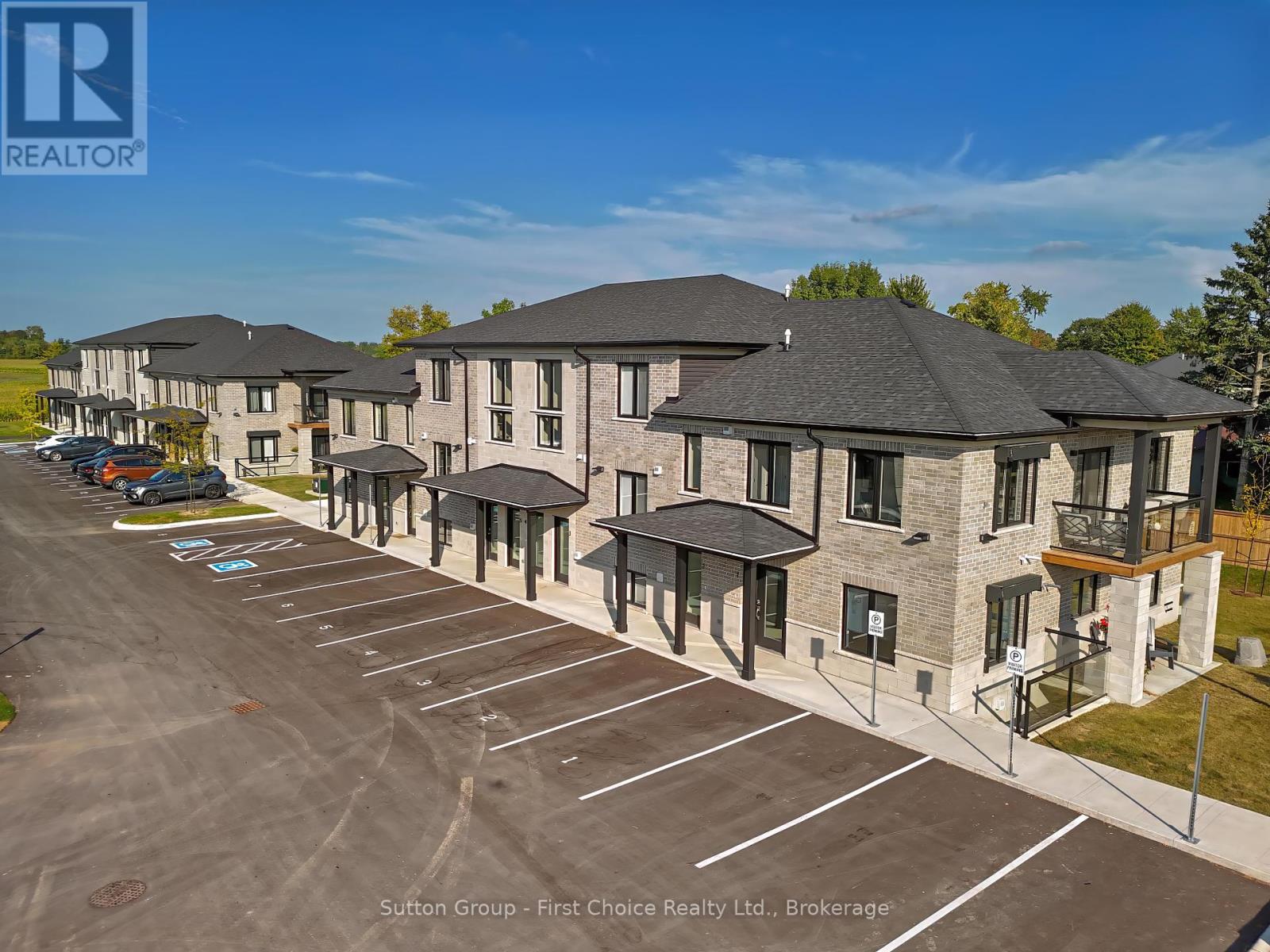 Unit 45 - 3202 Vivian Line Property Photo 27