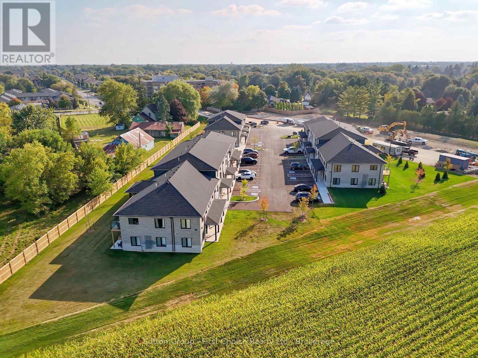 Unit 37 - 3202 Vivian Line Property Photo 21