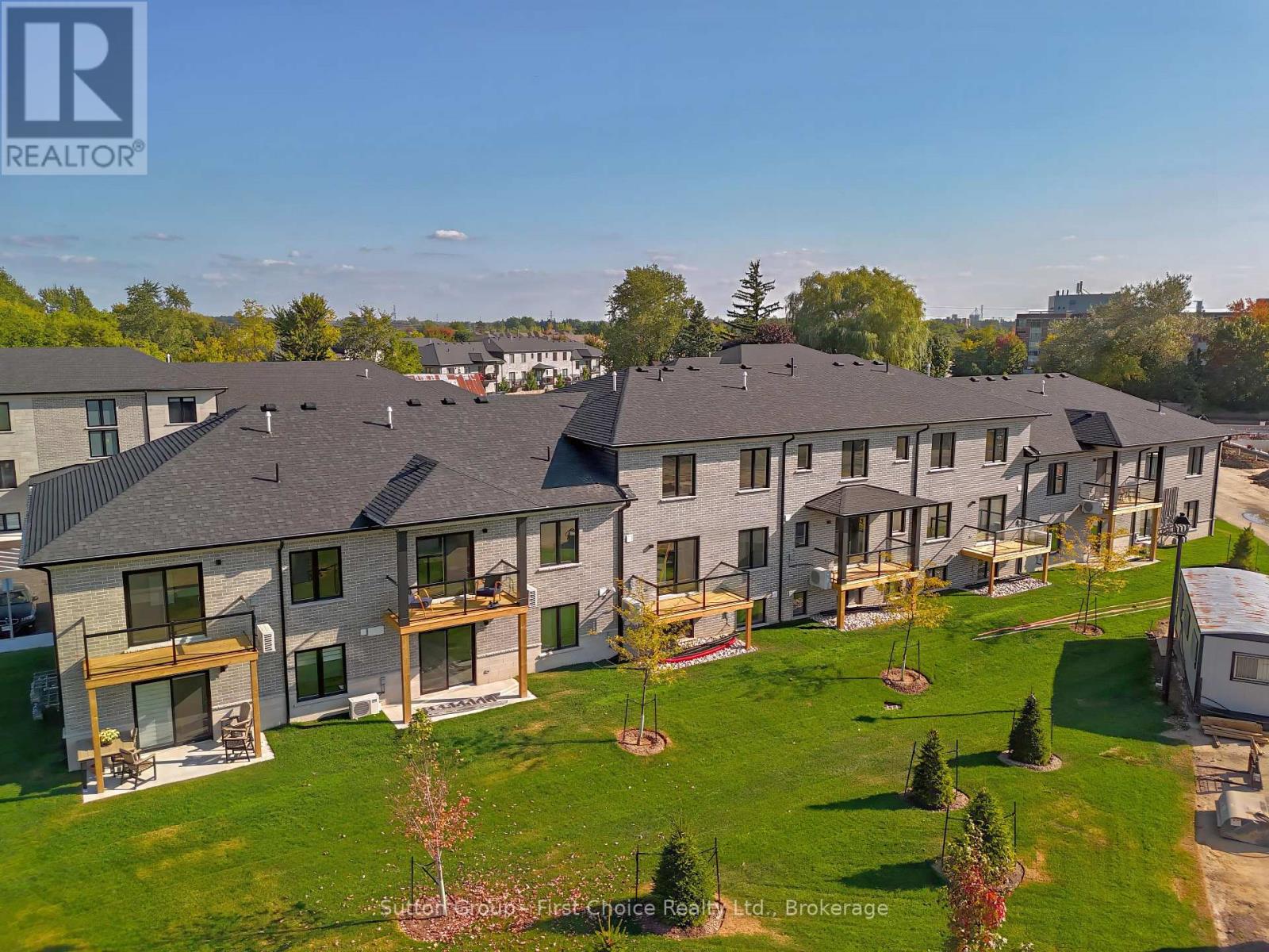 Unit 37 - 3202 Vivian Line Property Photo 22