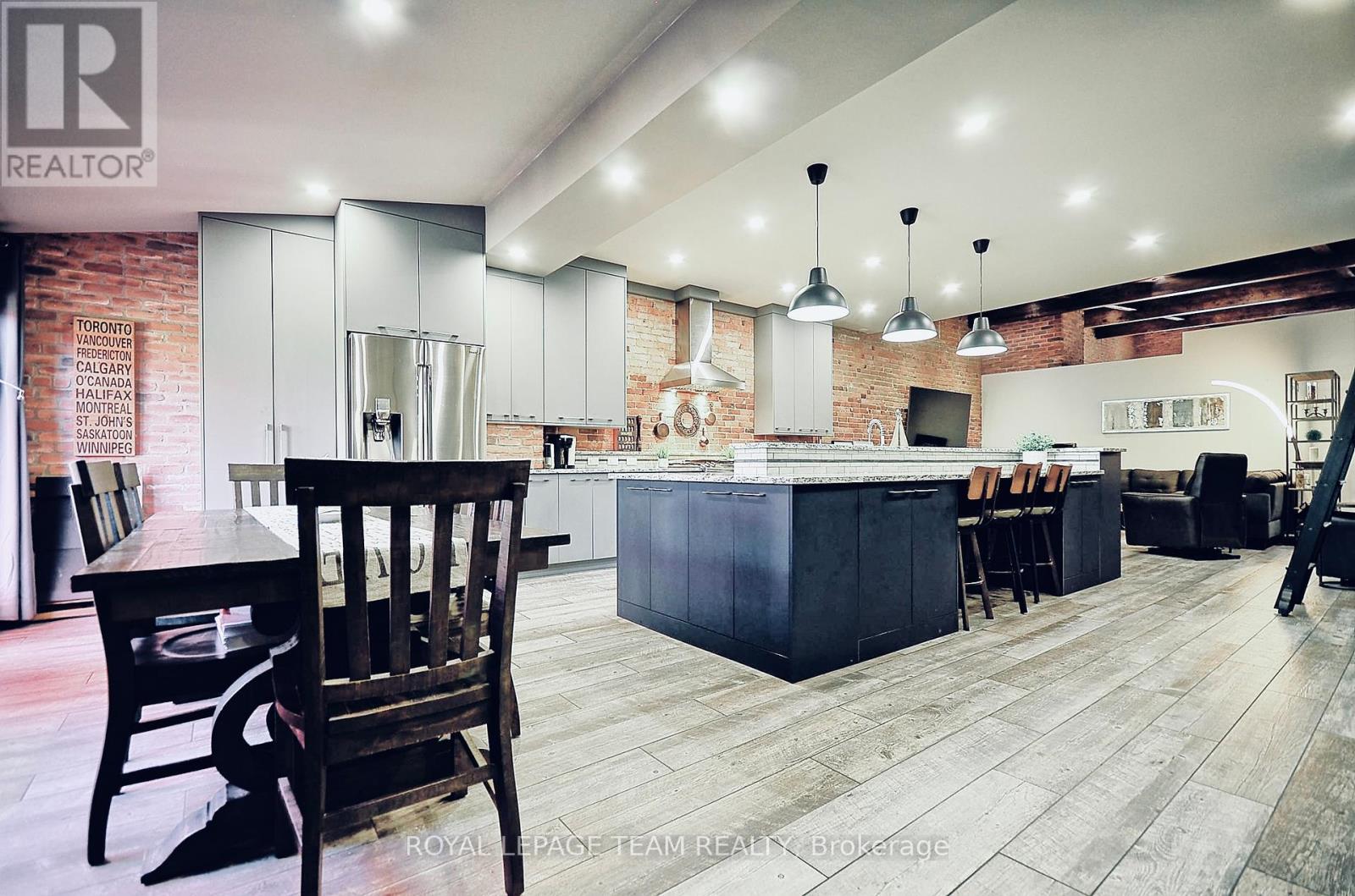 26 Elgin Street W Property Photo 22