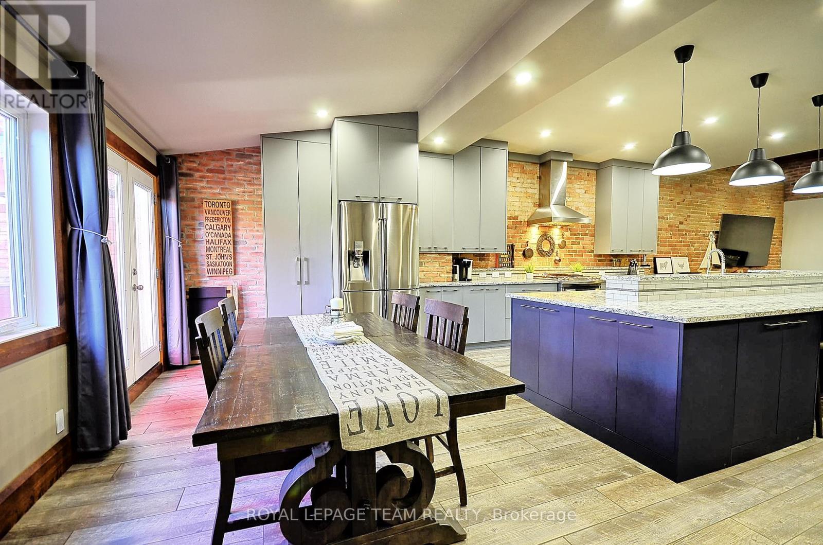26 Elgin Street W Property Photo 24