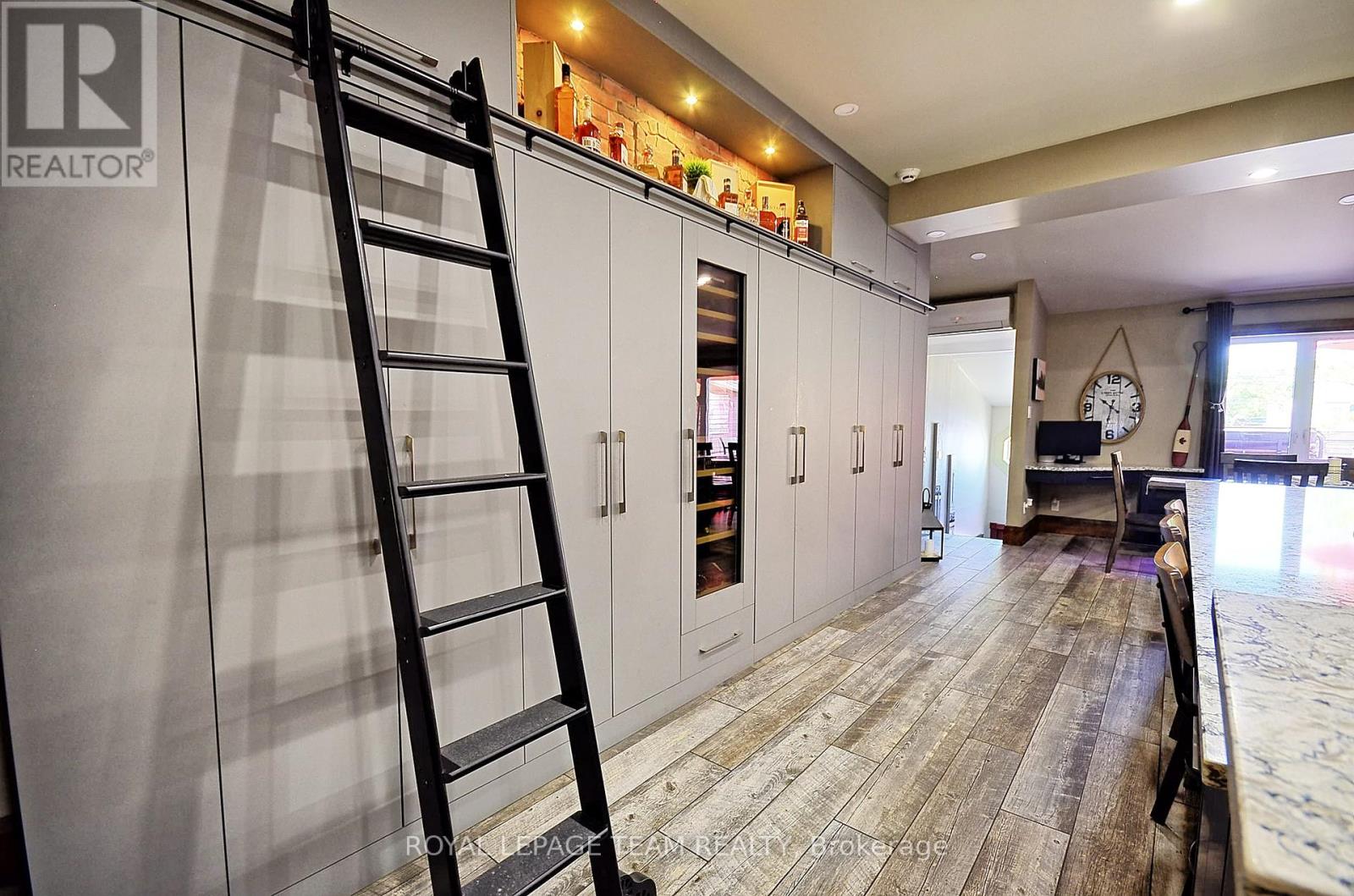 26 Elgin Street W Property Photo 27