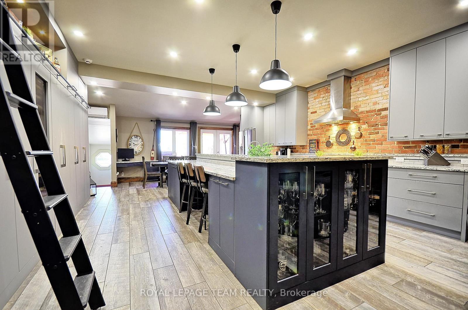 26 Elgin Street W Property Photo 28