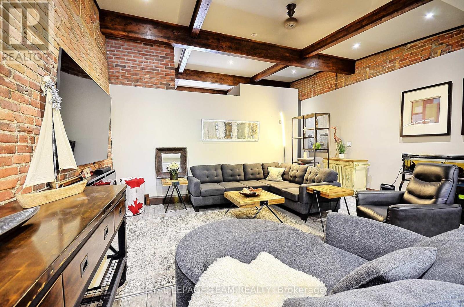 26 Elgin Street W Property Photo 35