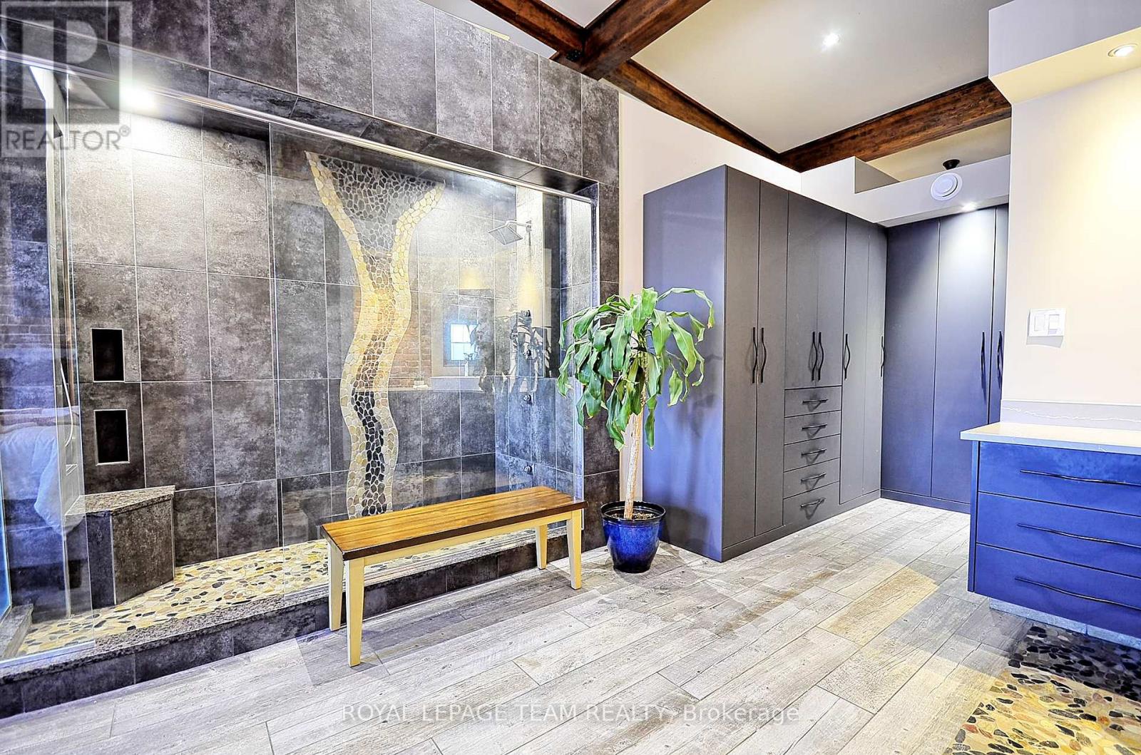26 Elgin Street W Property Photo 45