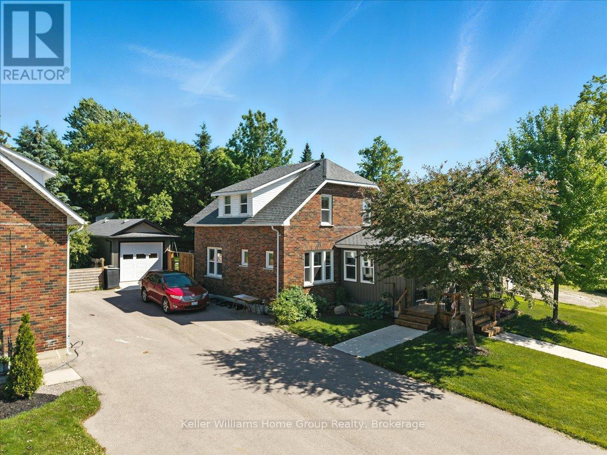 138 Frederick Street E Property Photo 1