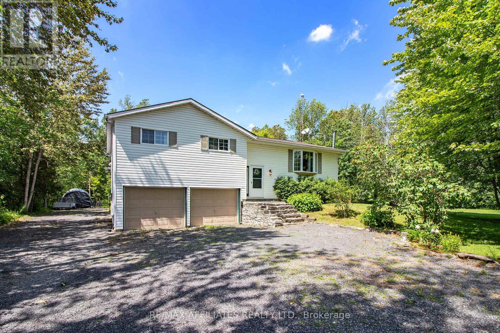 9674 Hall Road Property Photo 1