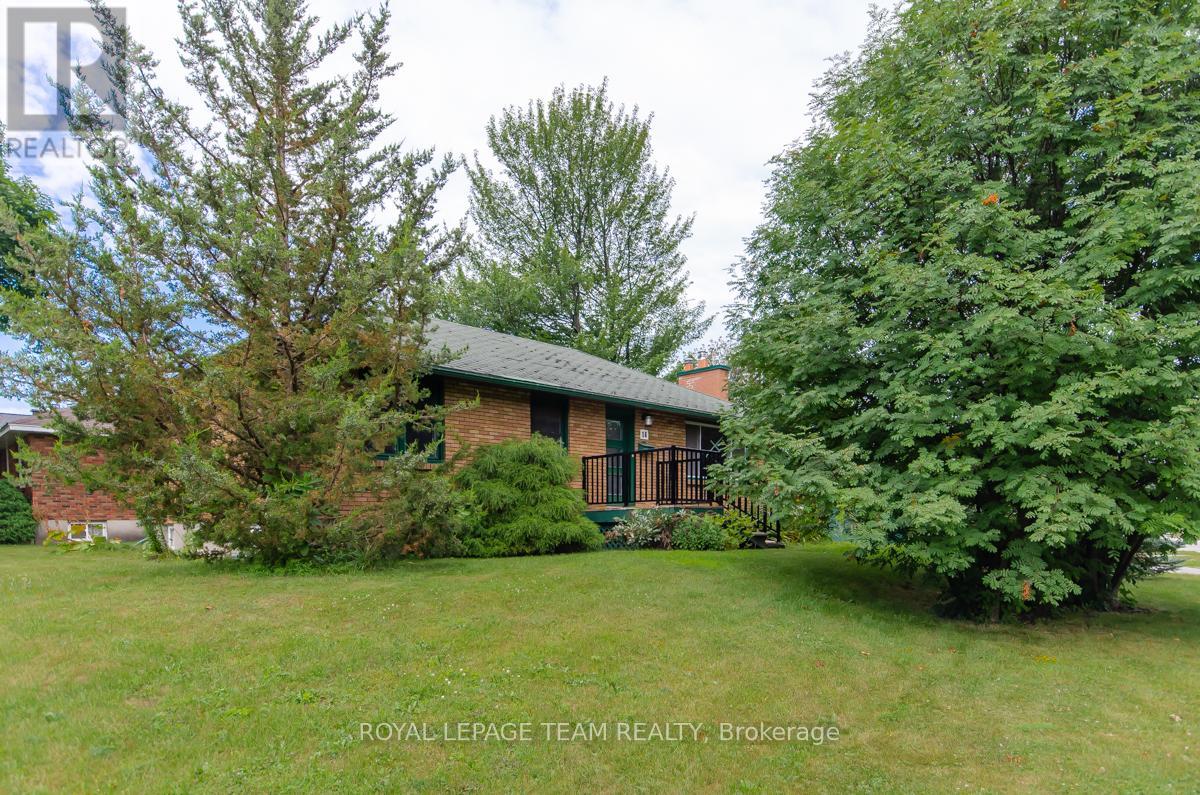 16 Brook Lane Property Photo 2