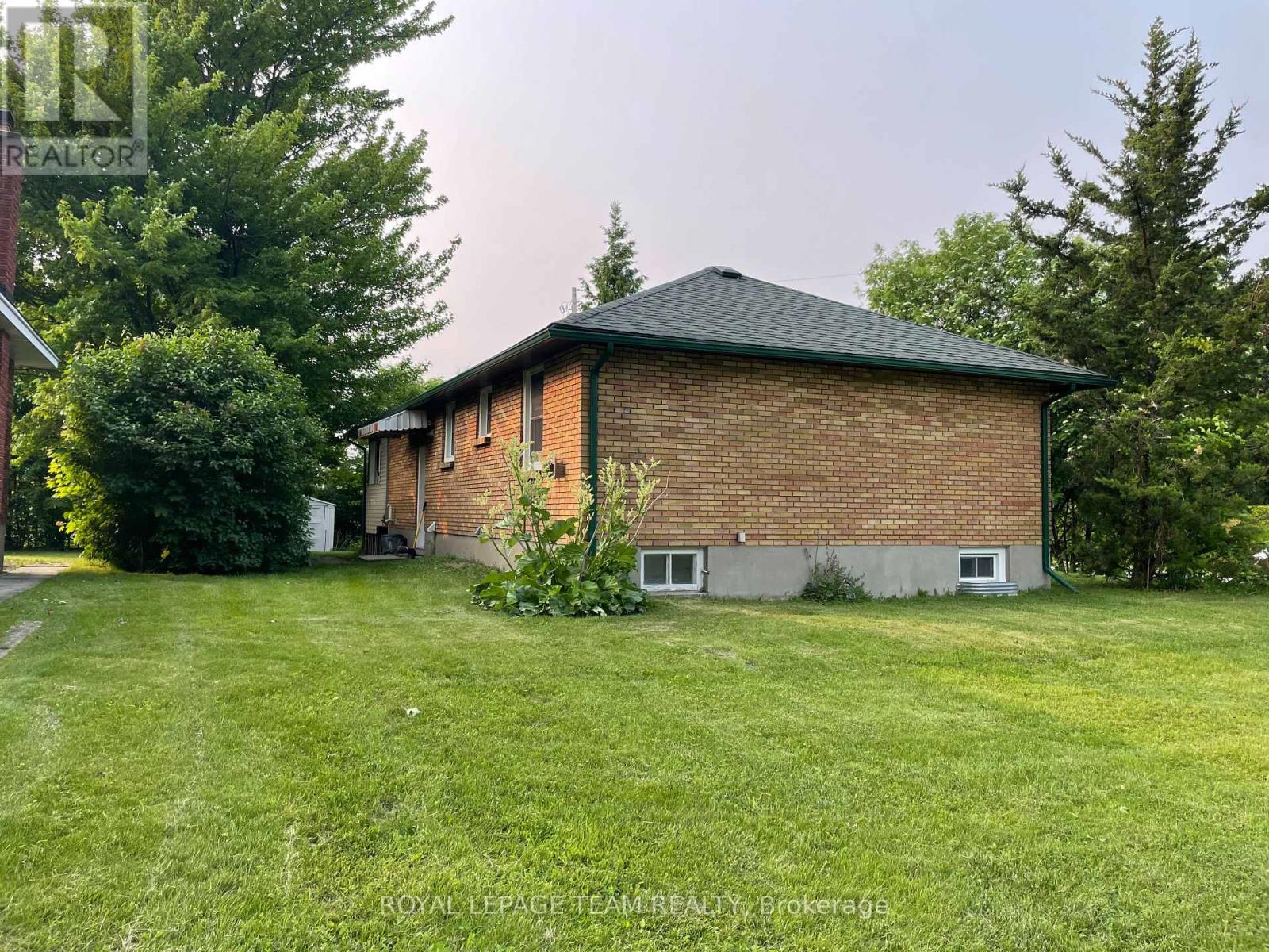 16 Brook Lane Property Photo 3
