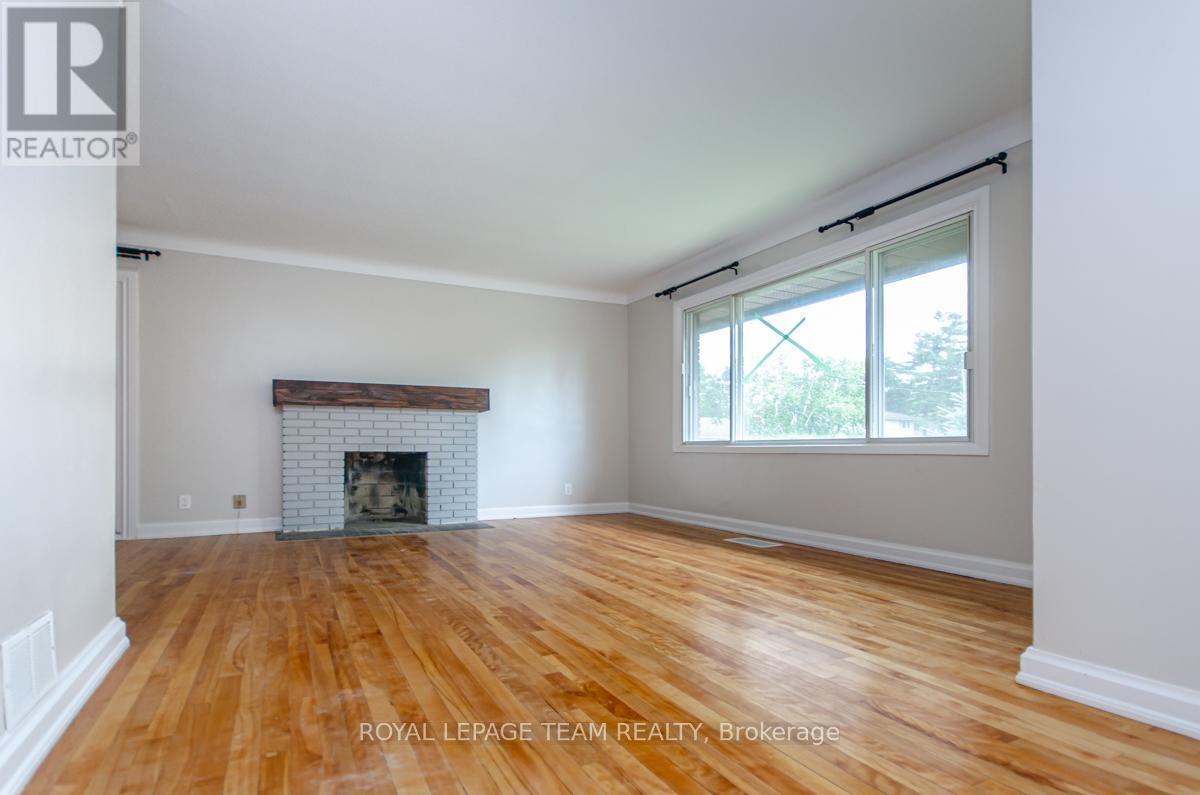 16 Brook Lane Property Photo 6