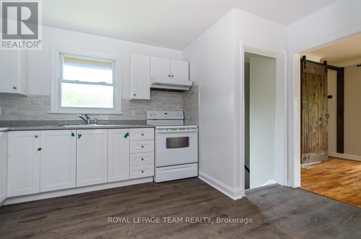 16 Brook Lane Property Photo 10