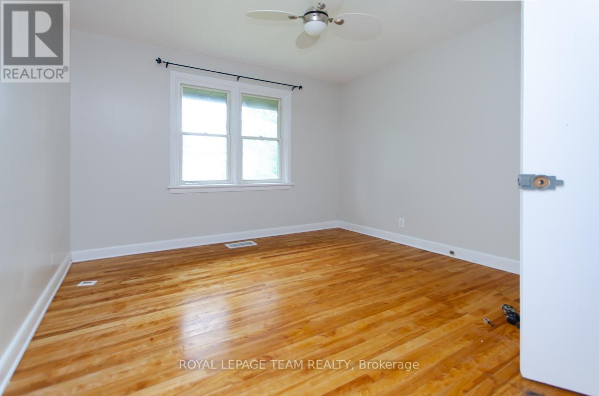 16 Brook Lane Property Photo 12