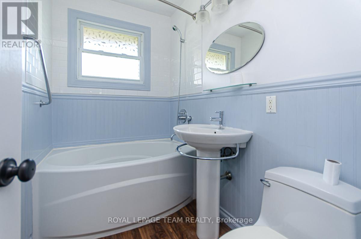 16 Brook Lane Property Photo 14