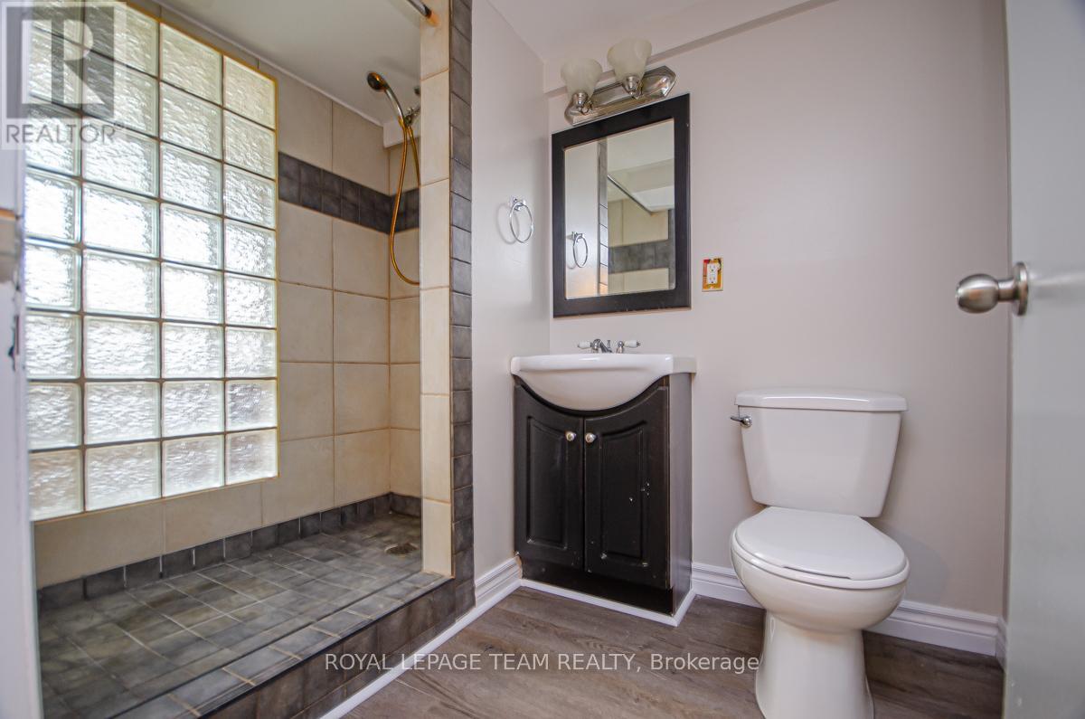 16 Brook Lane Property Photo 18