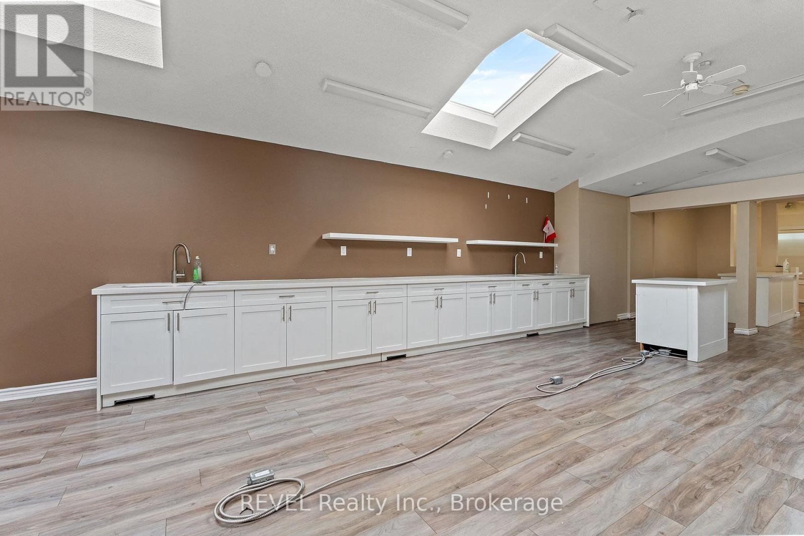 129 Queen Street Property Photo 11