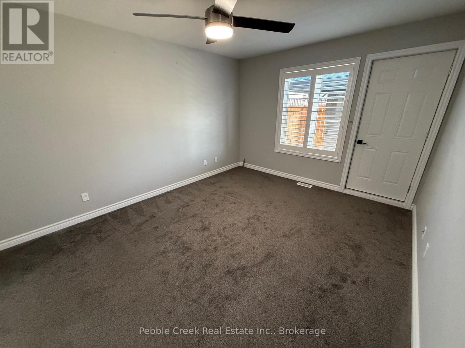 18 Windward Way N Property Photo 13