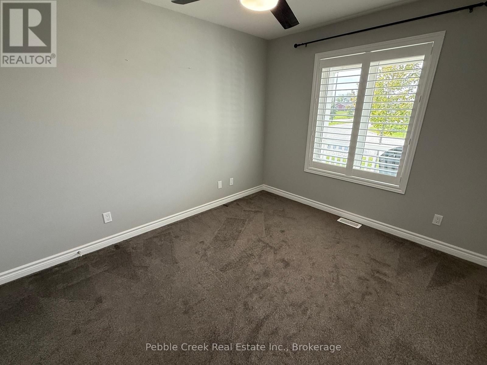 18 Windward Way N Property Photo 20