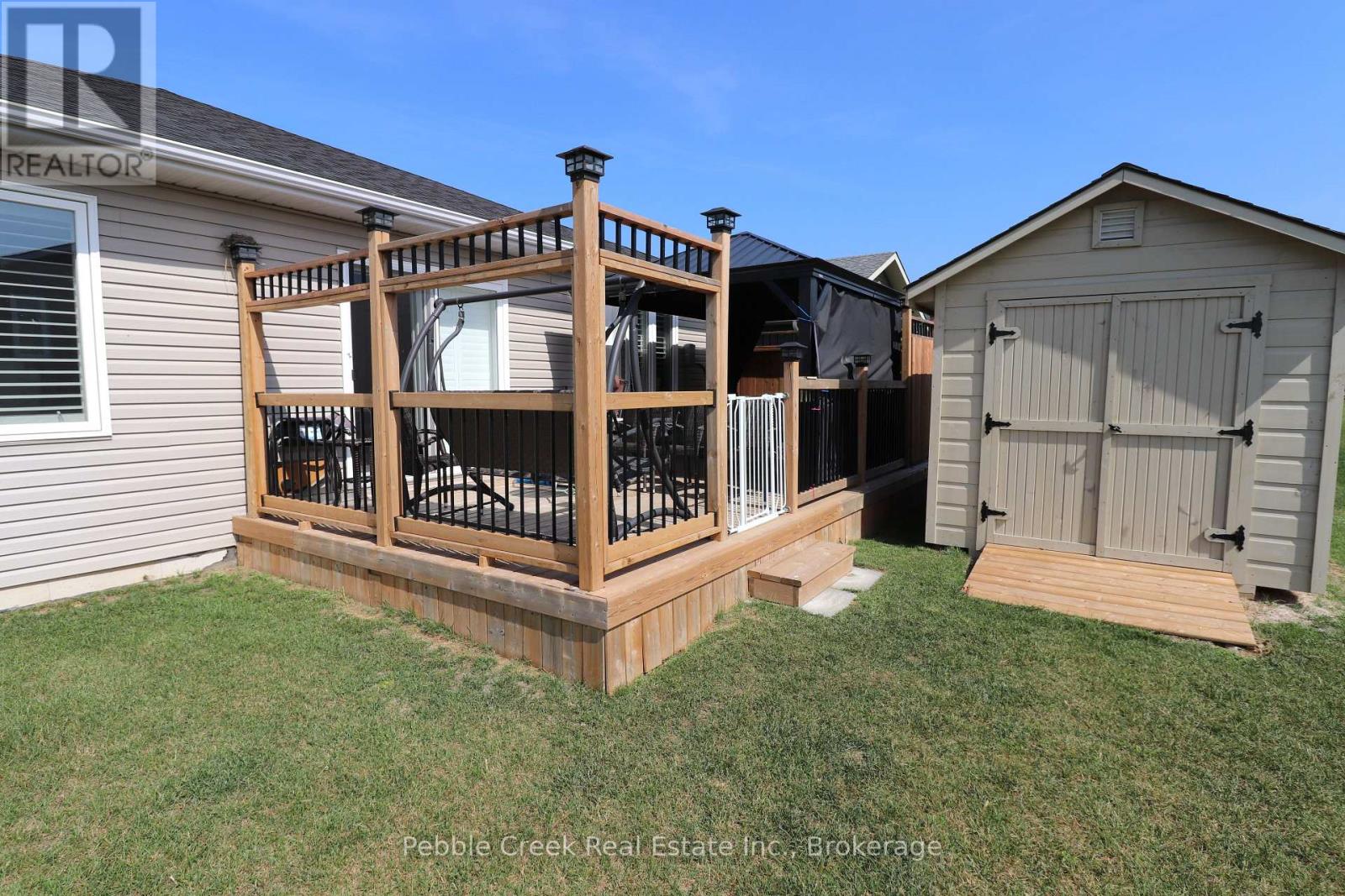 18 Windward Way N Property Photo 25