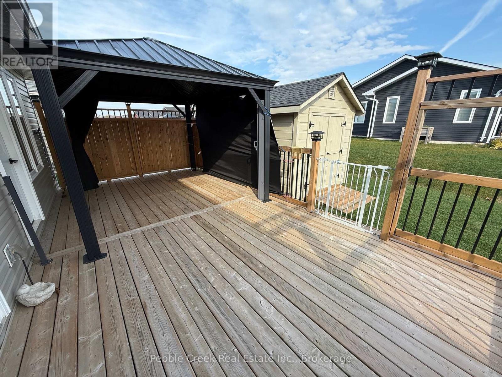 18 Windward Way N Property Photo 26