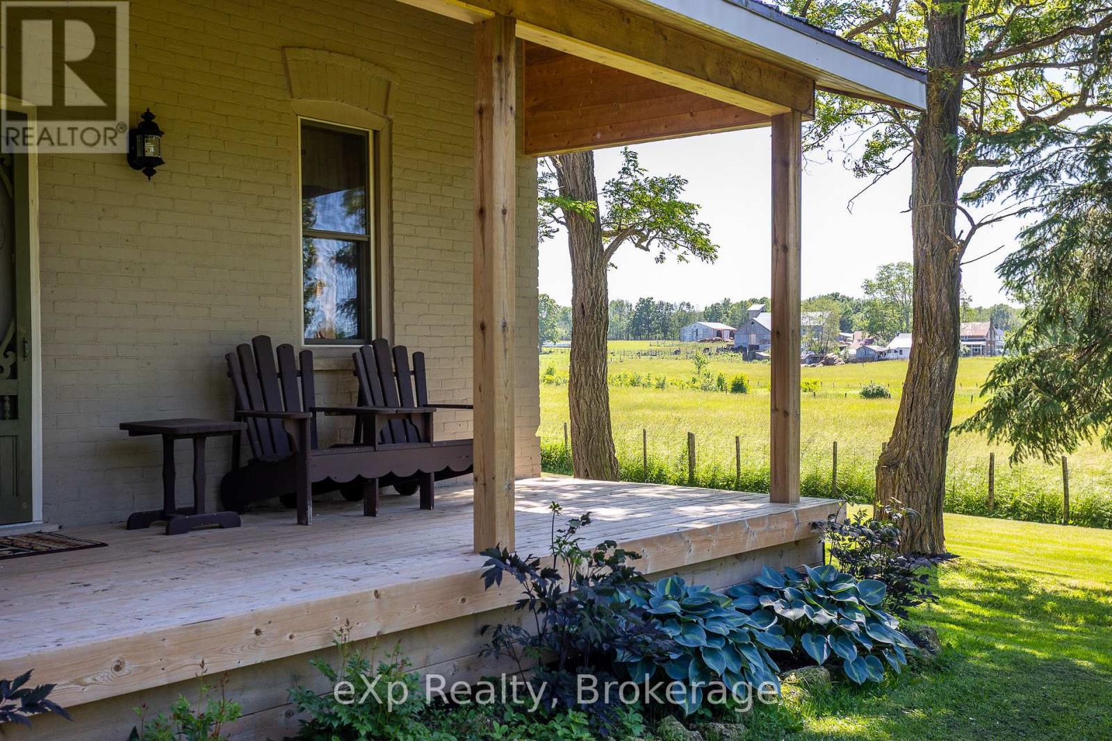 701768 5 Side Road Property Photo 3