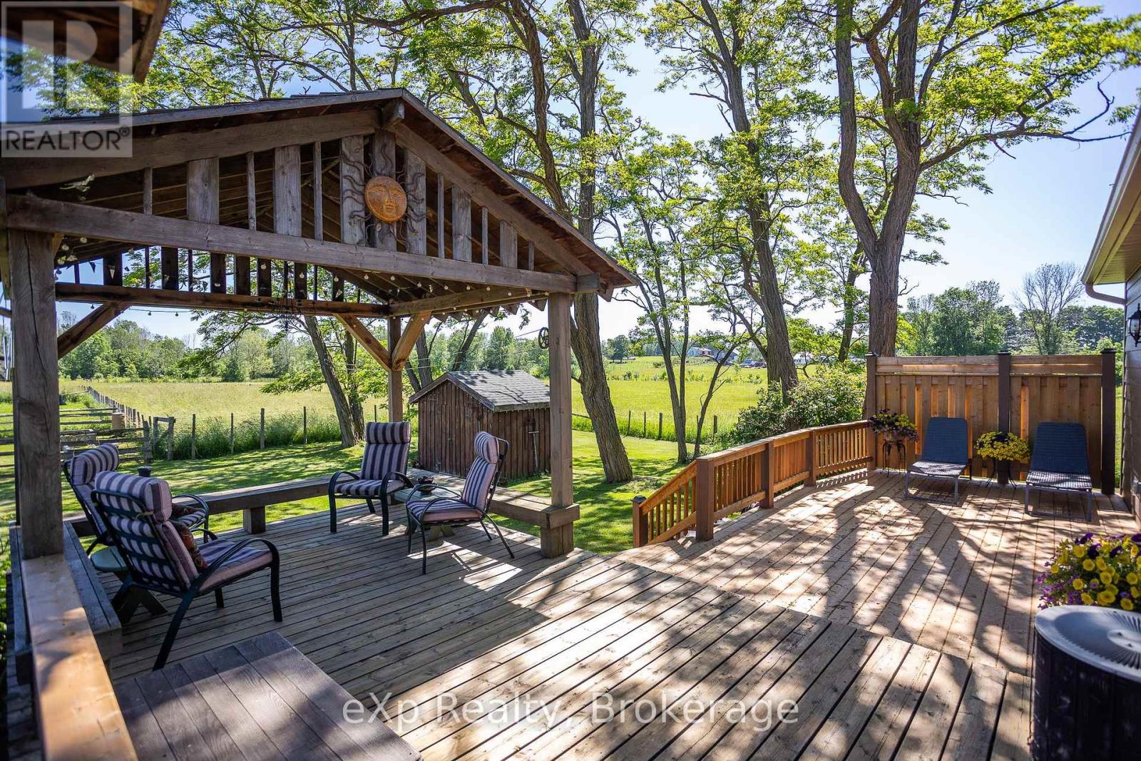 701768 5 Side Road Property Photo 4
